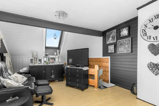 Cosy detached house with double garage | Central location | Close to everything you need day to day — image 14