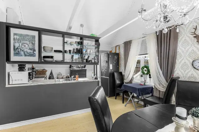 Kjøkken med spiseplass