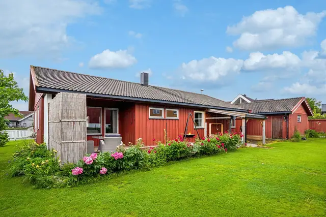 Ute og fasade