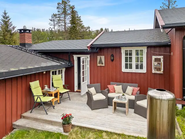 Hytte med flott utsikt & gode solforhold. Milevis med skiløyper like ved. Attraktivt turområde året rundt. — bilde 24
