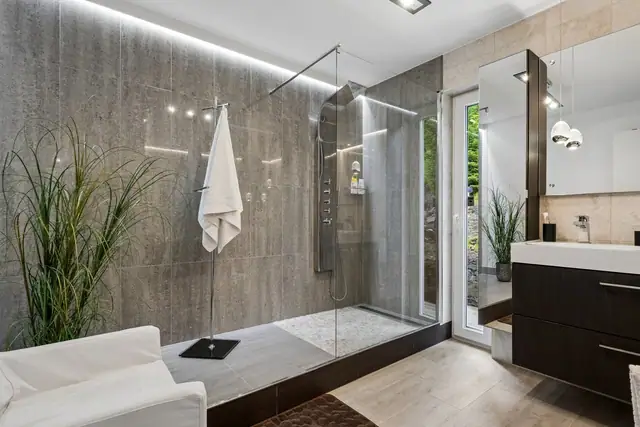 Stort bad, med spa-følelse!
