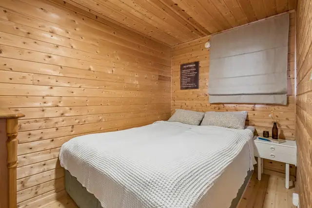 Hytten består av 2 soverom hvor begge er på 5m².