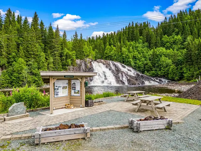 Charming detached house by the beautiful Skjækerfossen waterfall. Right next to fine areas for hunting, fishing and outdoor life. — image 23