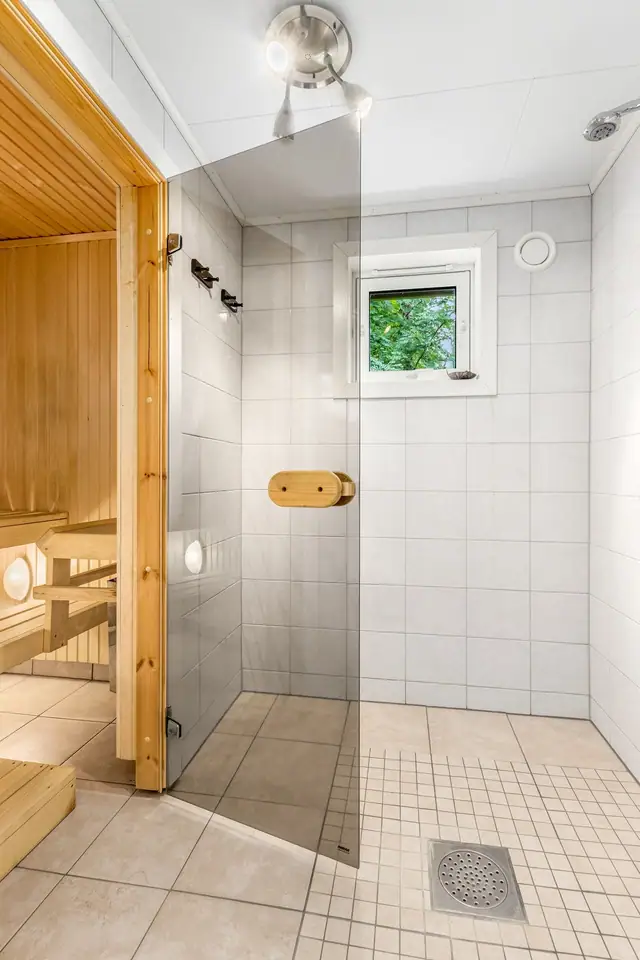 Charming detached house by the beautiful Skjækerfossen waterfall. Right next to fine areas for hunting, fishing and outdoor life. — image 10