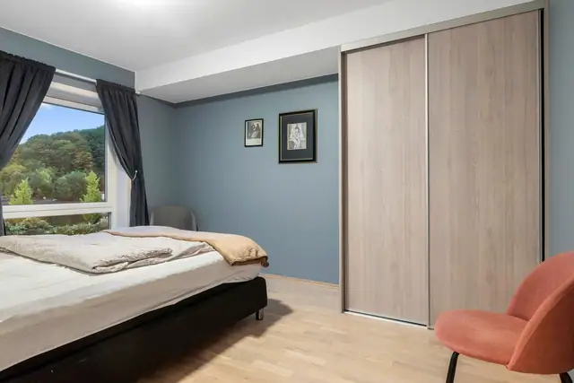 Modern & stylish 2-bedroom flat from 2021. Glazed, sunny balcony. Underground car park & lift. — image 17