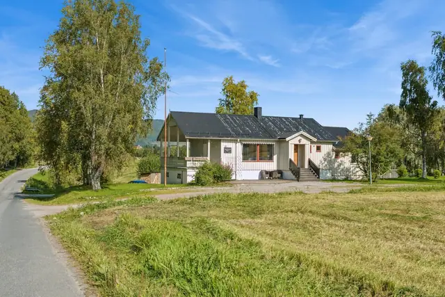Enebolig med landlig beliggenhet på Jådåren!