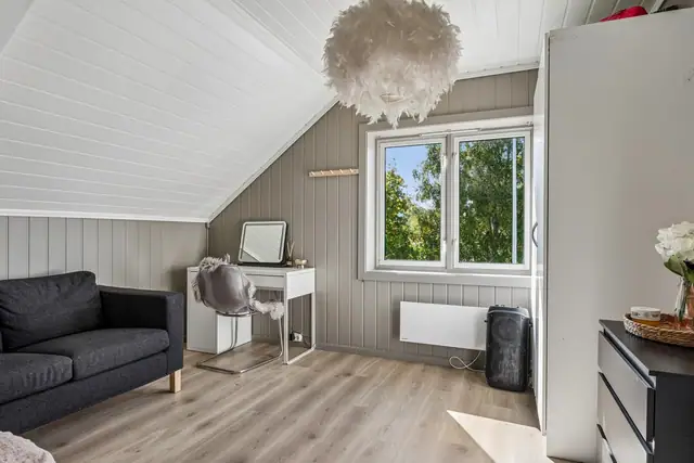 Soverommene er overflateoppusset med nye gulv og oppmalte flater.
