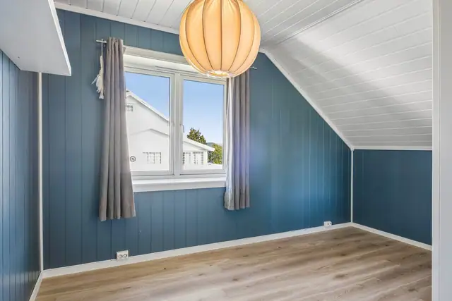 Soverommene vender mot rolig område hvor det er lite trafikk.