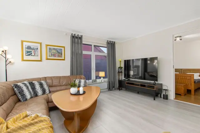 Stor 3-roms leilighet i 2.etg. m/heis. Garasje. Vaskerom. 2 bad. Innebod og utebod. Felles takterrasse. — bilde 20