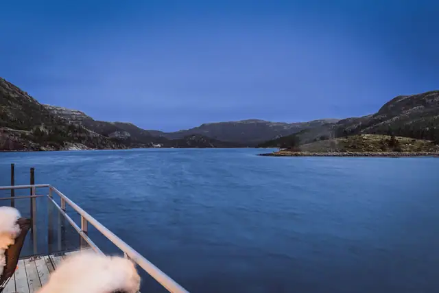 Lauvsnes - Kun 1 igjen! Fiske fra brygga? Unike rorbuer med idyllisk beliggenhet i sjøkanten. Flytebrygge like ved. — bilde 5