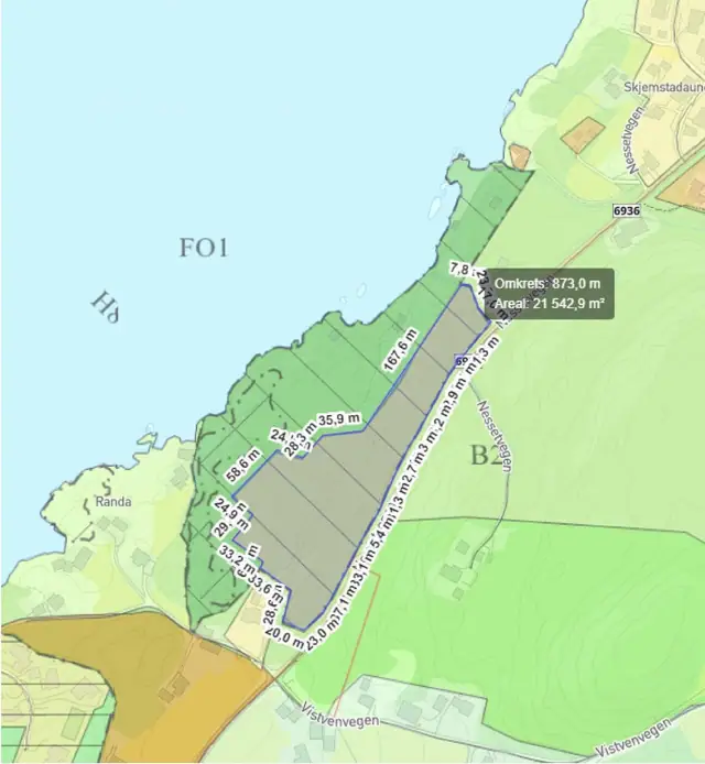Kjerknesvågen - Tomteområde på ca. 21500 kvm avsatt til boligformål. Ikke regulert. Fantastisk beliggenhet ved sjøen. — bilde 4