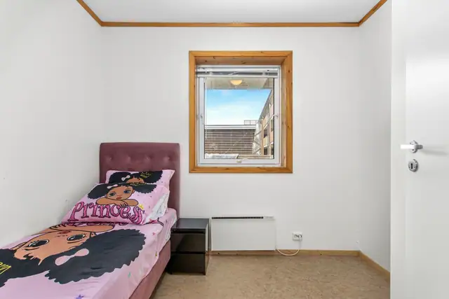 Soverom nr 2 er på 6m².