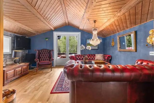 Well-kept & attractive leisure property with 3 buildings. Cabin extended and renovated in 2006, with 35 sq m loft. Sauna 5 sq m. Outbuilding 13 sq m. — image 5