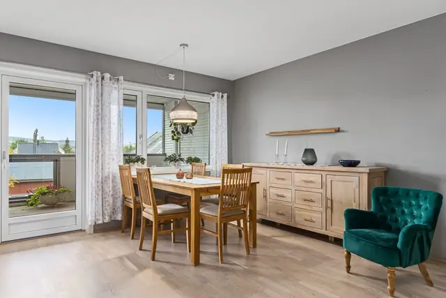 Overflater i tidsriktige og moderne farger.