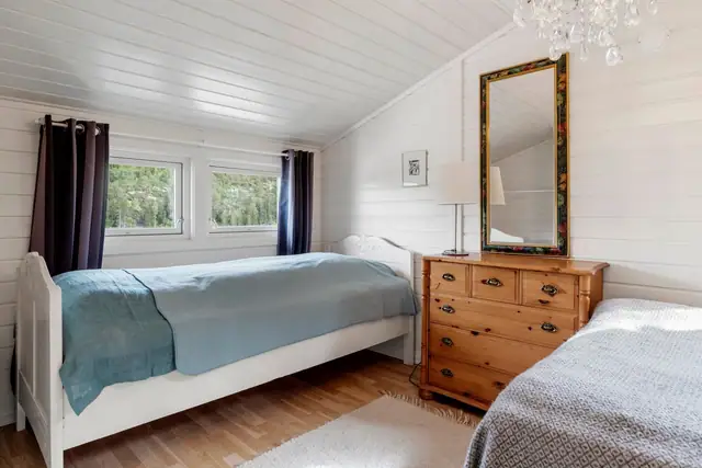 Idyllic & well-kept leisure home with fantastic views and long hours of sun. Parking space. Jetty and boat mooring. Annexe. — image 20