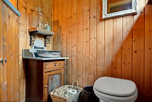 Superb family cabin near Risvatnet, part of a wonderful recreation area with good hunting! — image 19