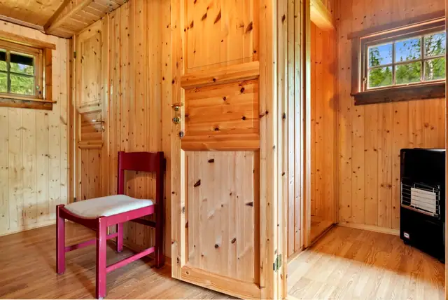 Superb family cabin near Risvatnet, part of a wonderful recreation area with good hunting! — image 20