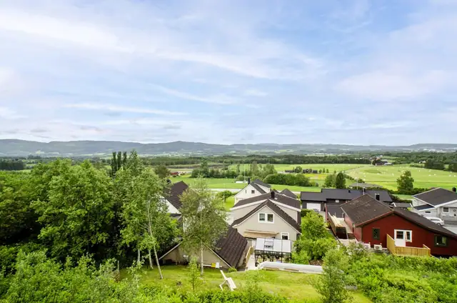 Spacious detached house with fantastic sun and views. Large terrace. Secluded location. Garage (shared row) — image 23