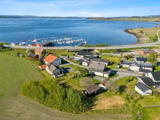 God plass rundt boligen.